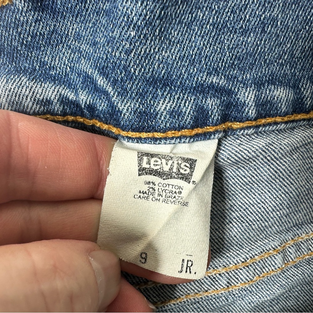 Vintage Levi’s Denim Shorts - Picture 5 of 5
